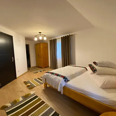 Casa Din Pensiune Văleni